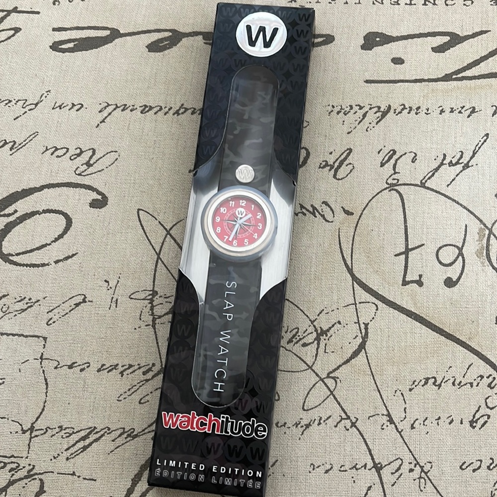 Watchitude slap watch KIDS WATCH LIMITED EDITION #103 Black Ops black/red NEW